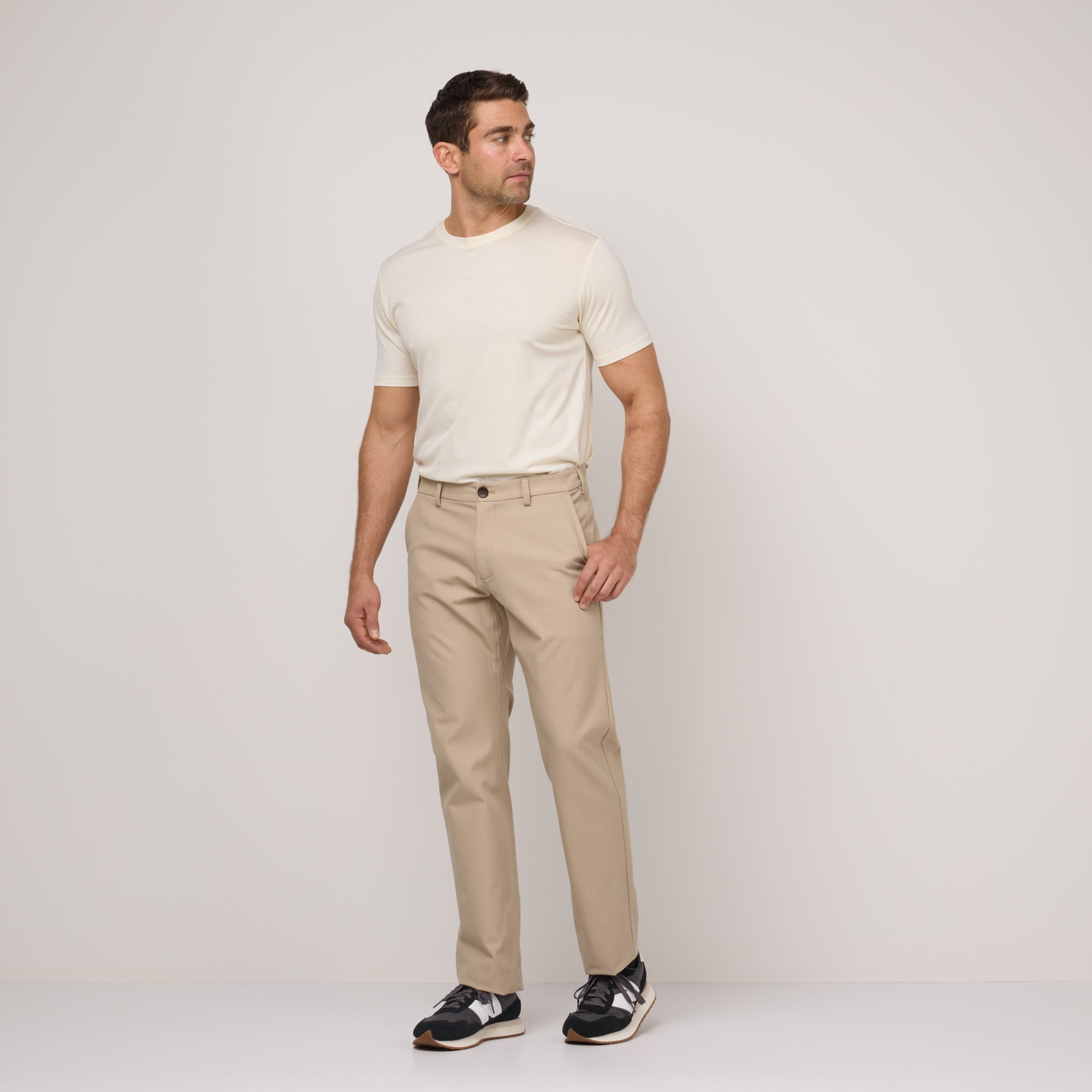 model-spec:Alex is 5'11", and wears size 32x32