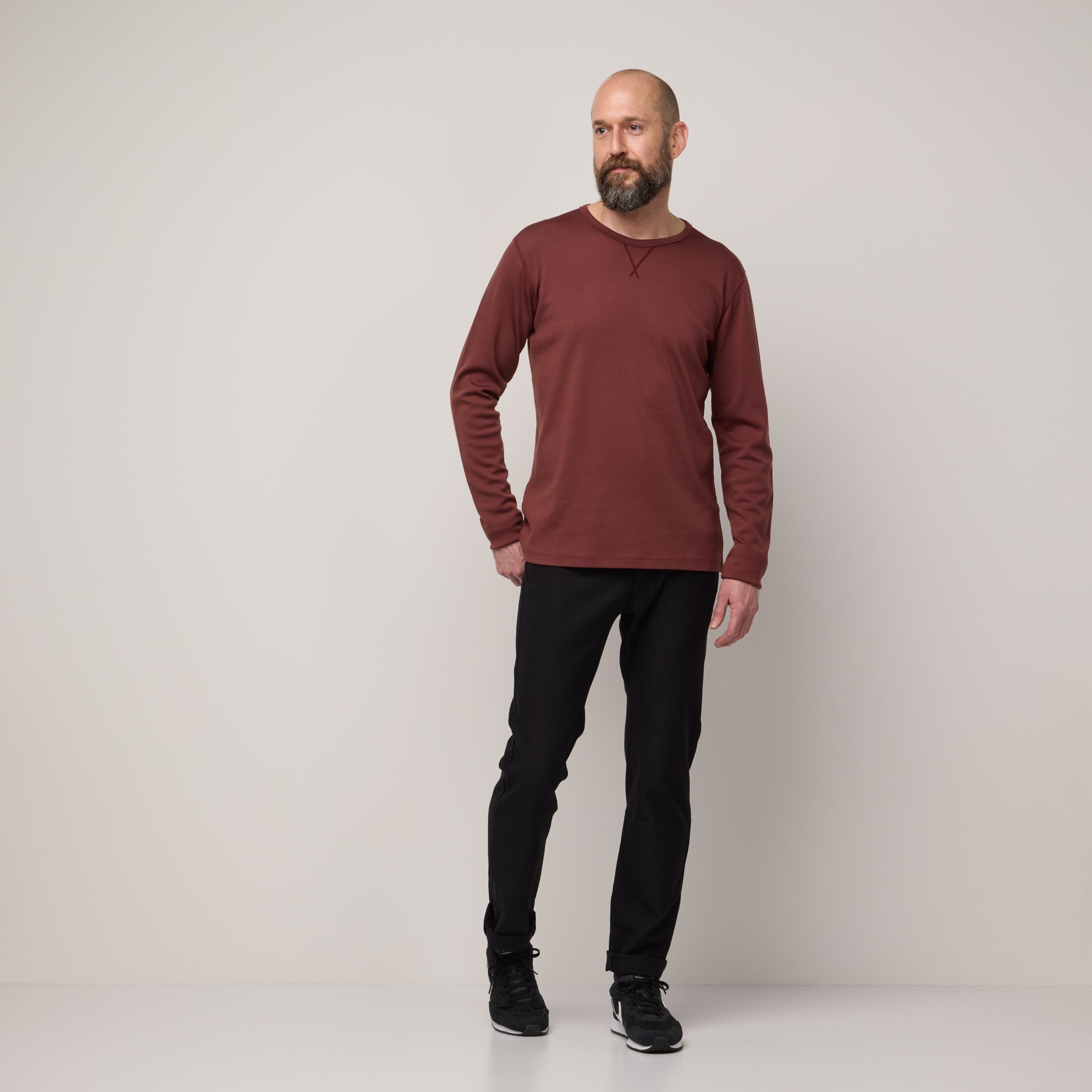 image-on-hover,model-spec:Chad is 6'1", 168 lbs, and wears size M