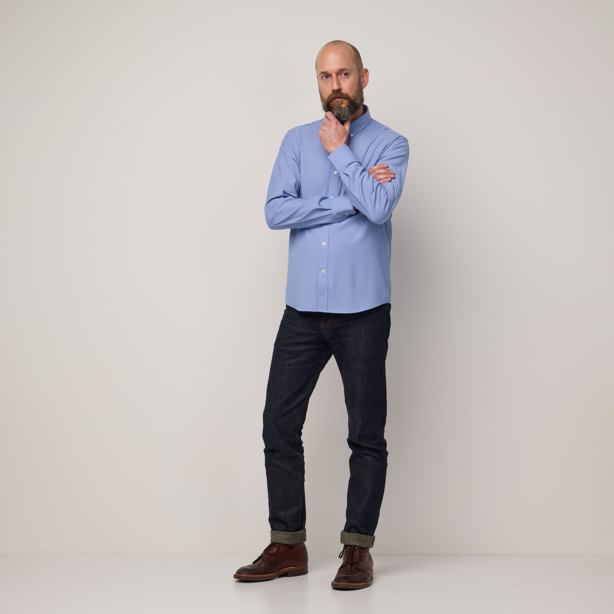 model-spec:Chad is 6'1", 168 lbs, and wears size M Slim