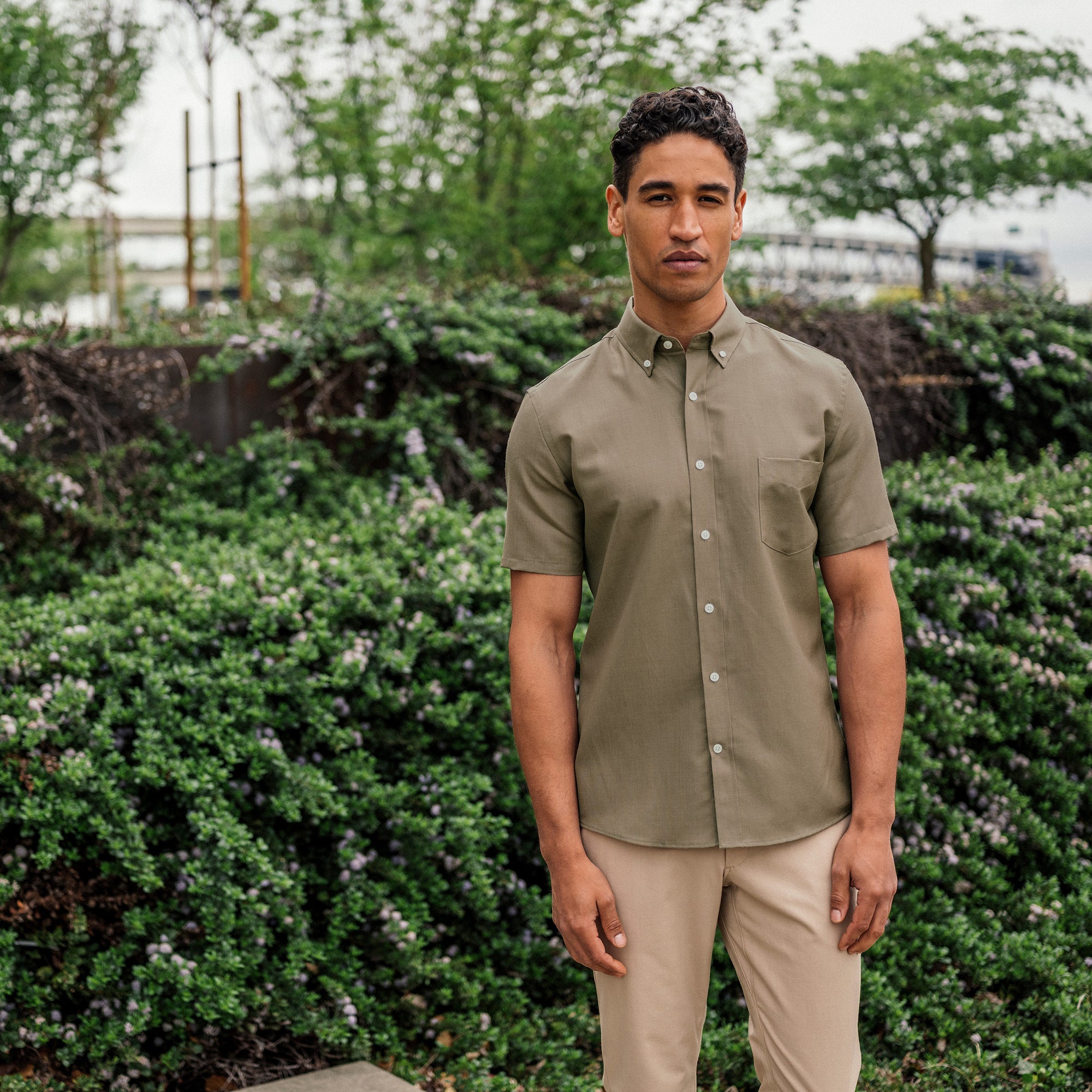 Merino Wool and Linen Short Sleeve Button-Down Shirt Sage Green