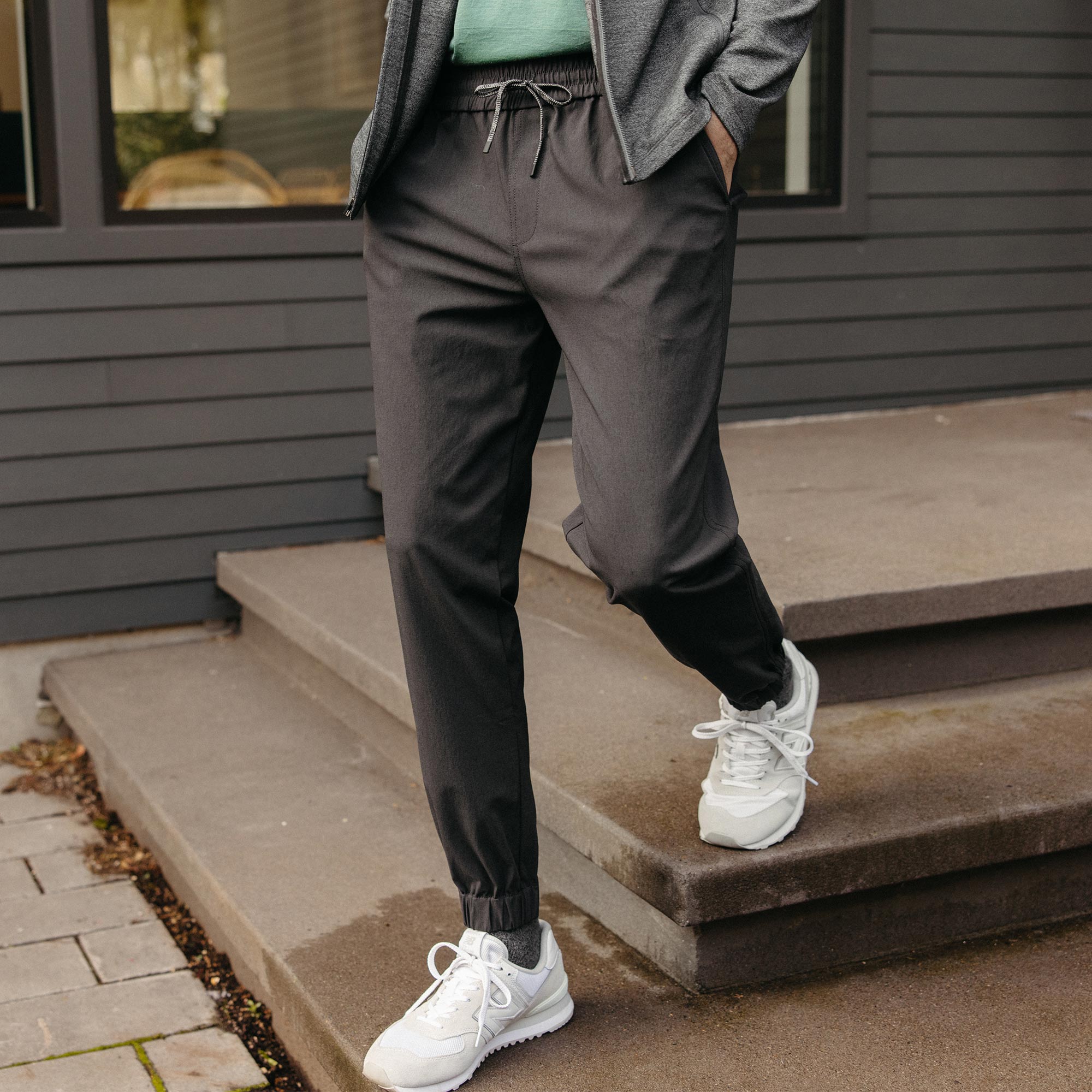 image-on-hover,model-spec:Anthony is 6'3" and wears size M