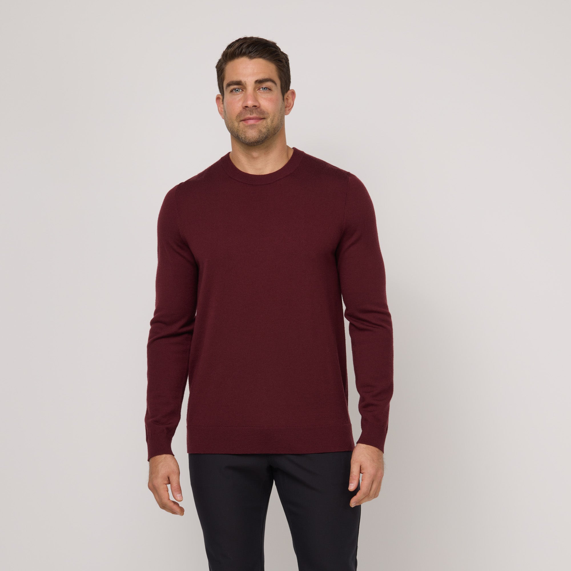 model-spec:Alex is 5'11", and wears size M