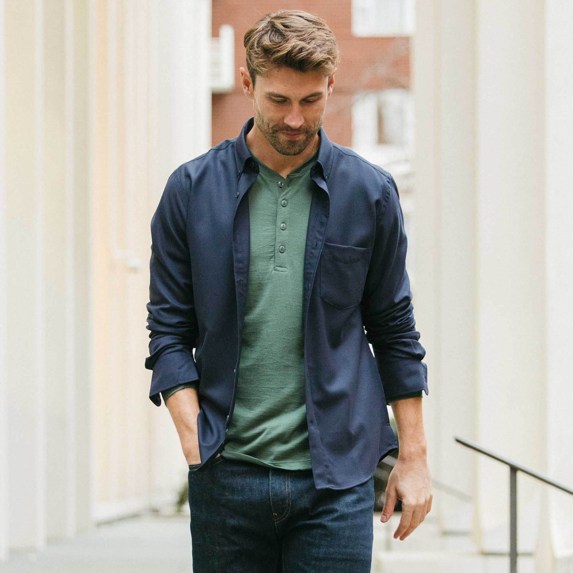 image-on-hover,model-spec:Matt is 6'2", 176 lbs, and wears a size M Slim