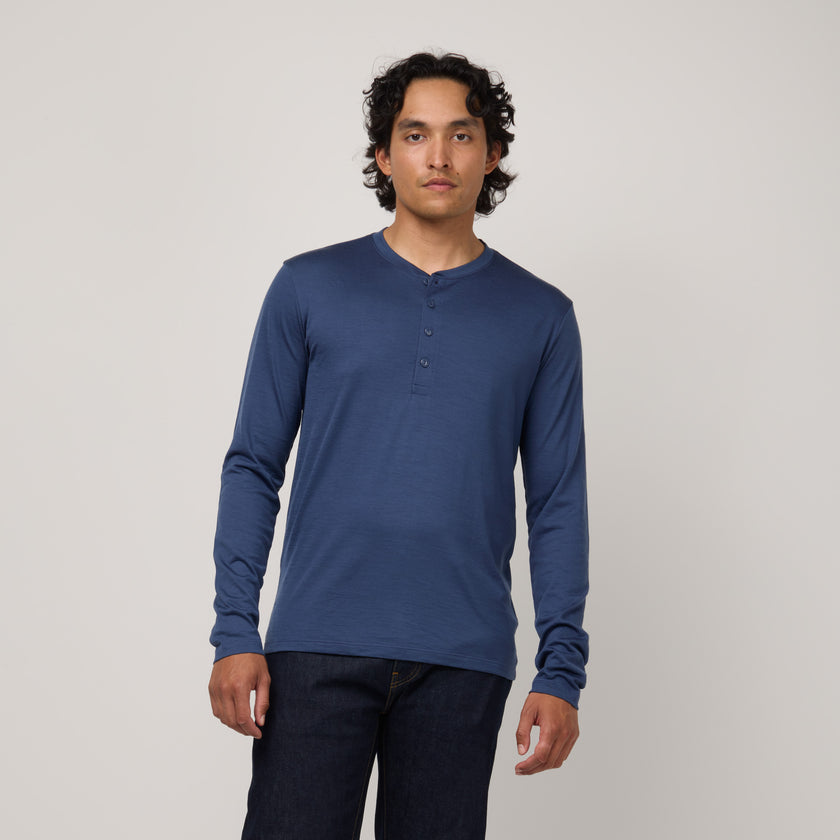 model-spec:Said is 6'2", and wears size M