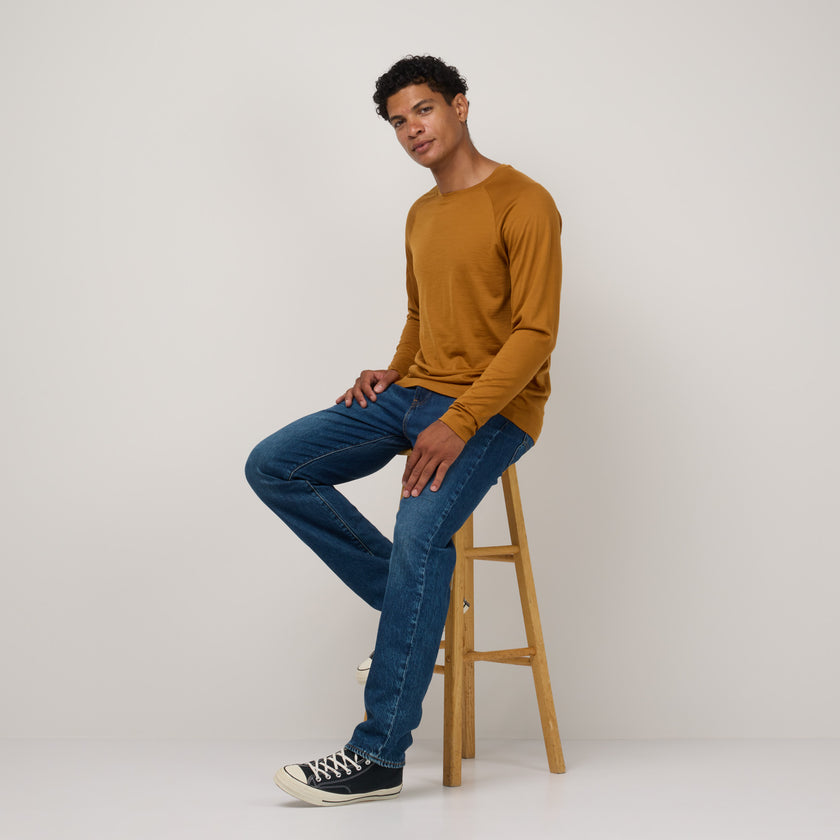 model-spec:Nico is 5'11", and wears size M