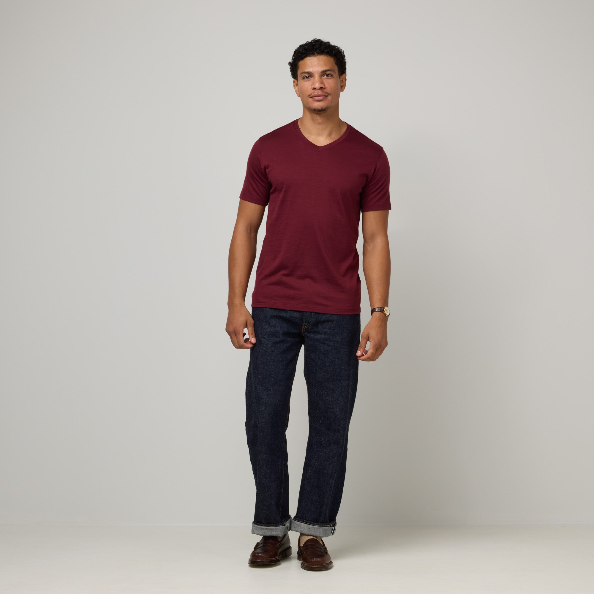 model-spec:Nico is 5'11", and wears size M