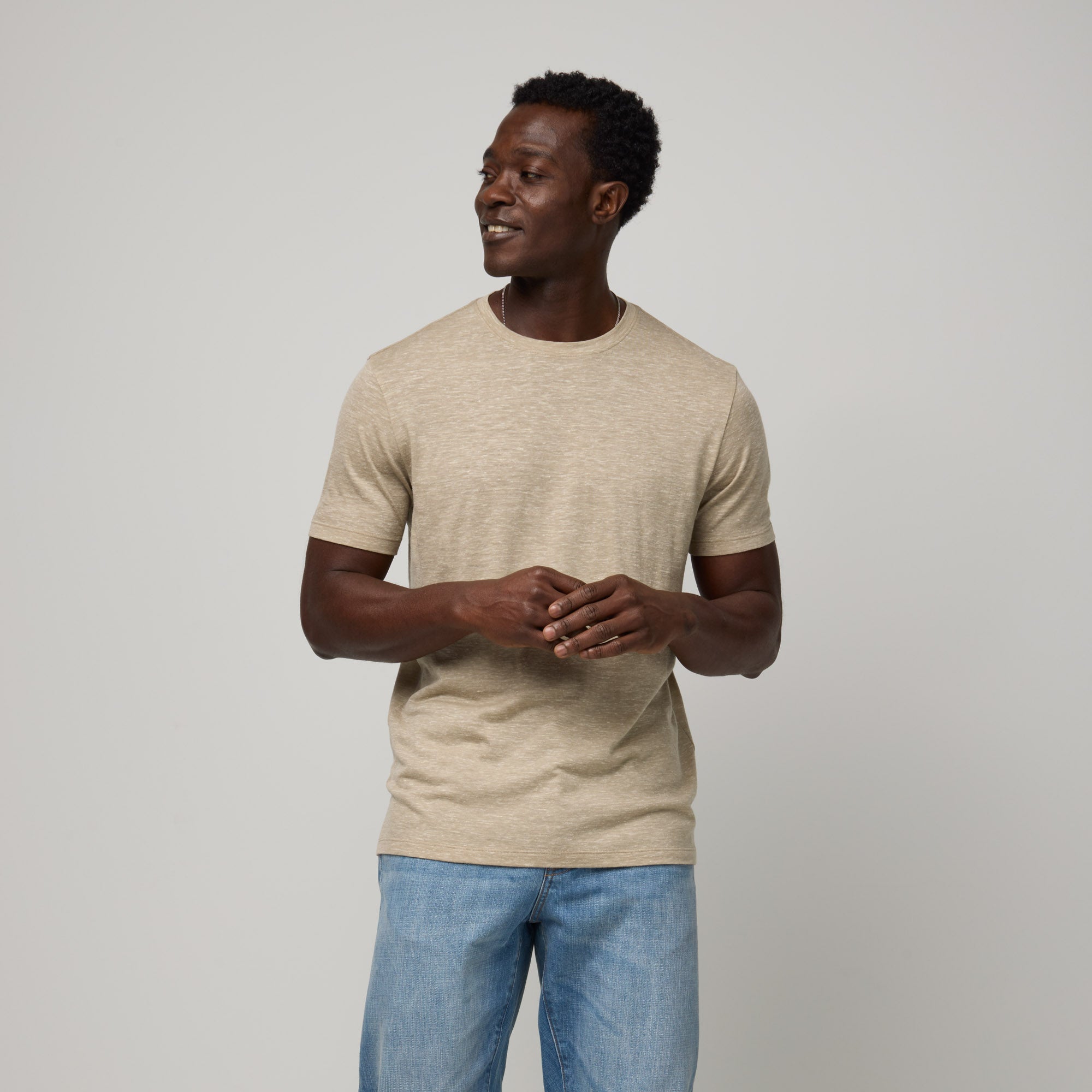 model-spec:David is 6', 175 lbs, and wears size M