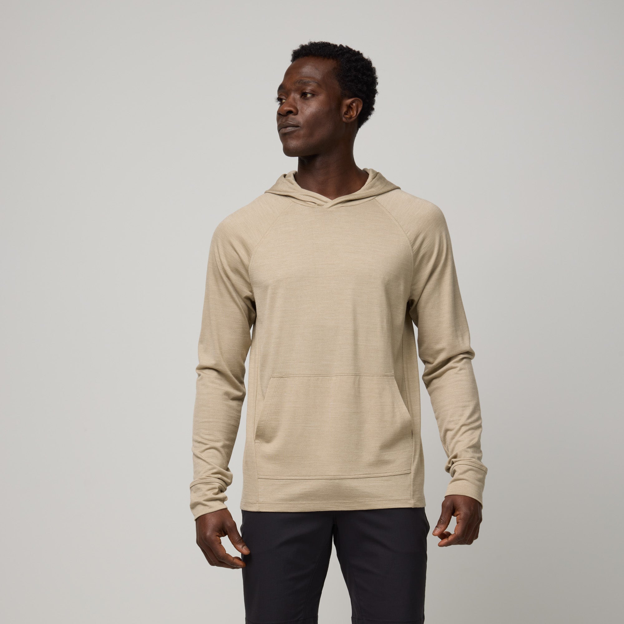model-spec:Kojo is 6'0" and wears size M