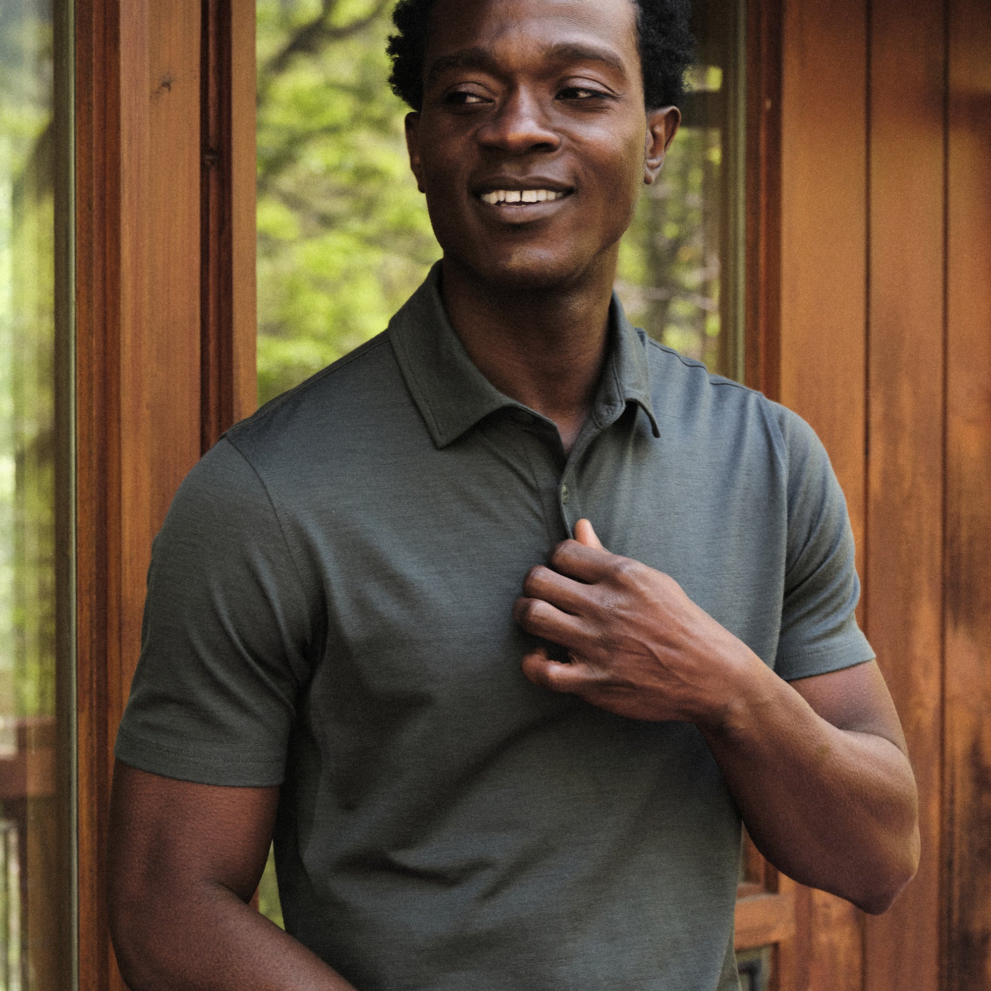 model-spec:Kojo is 6'0" and wears size M