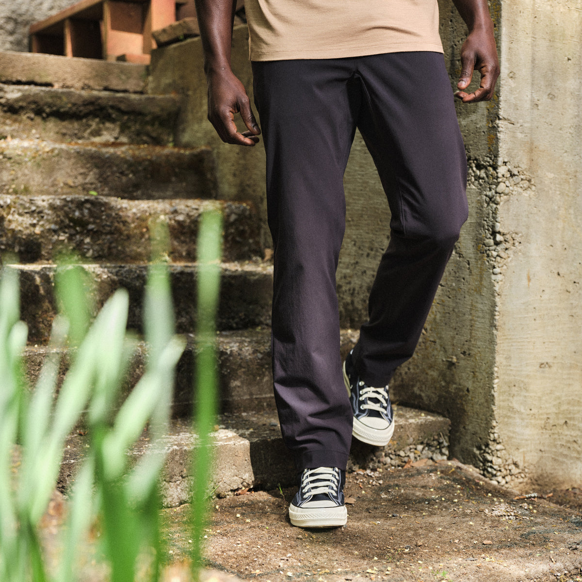 model-spec:Kojo is 6'0" and wears size 32X32