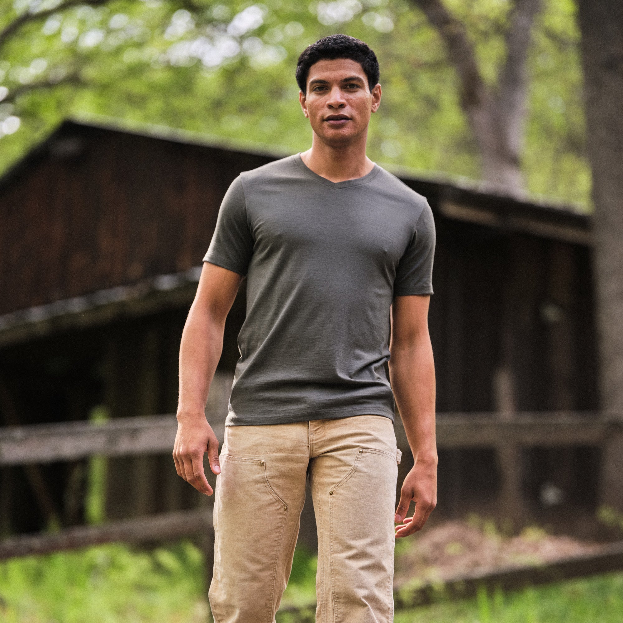model-spec:Nico is 5'11", and wears size M
