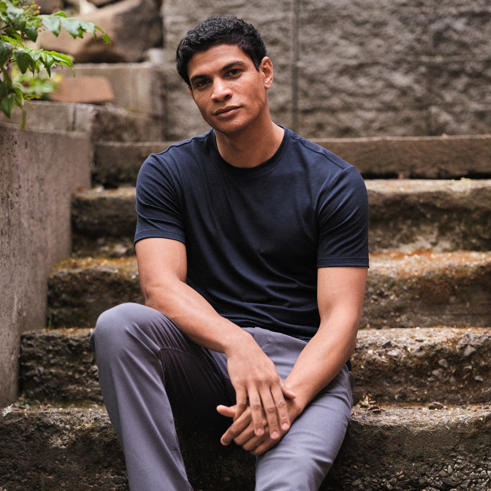 model-spec:Nico is 5'11", and wears size M