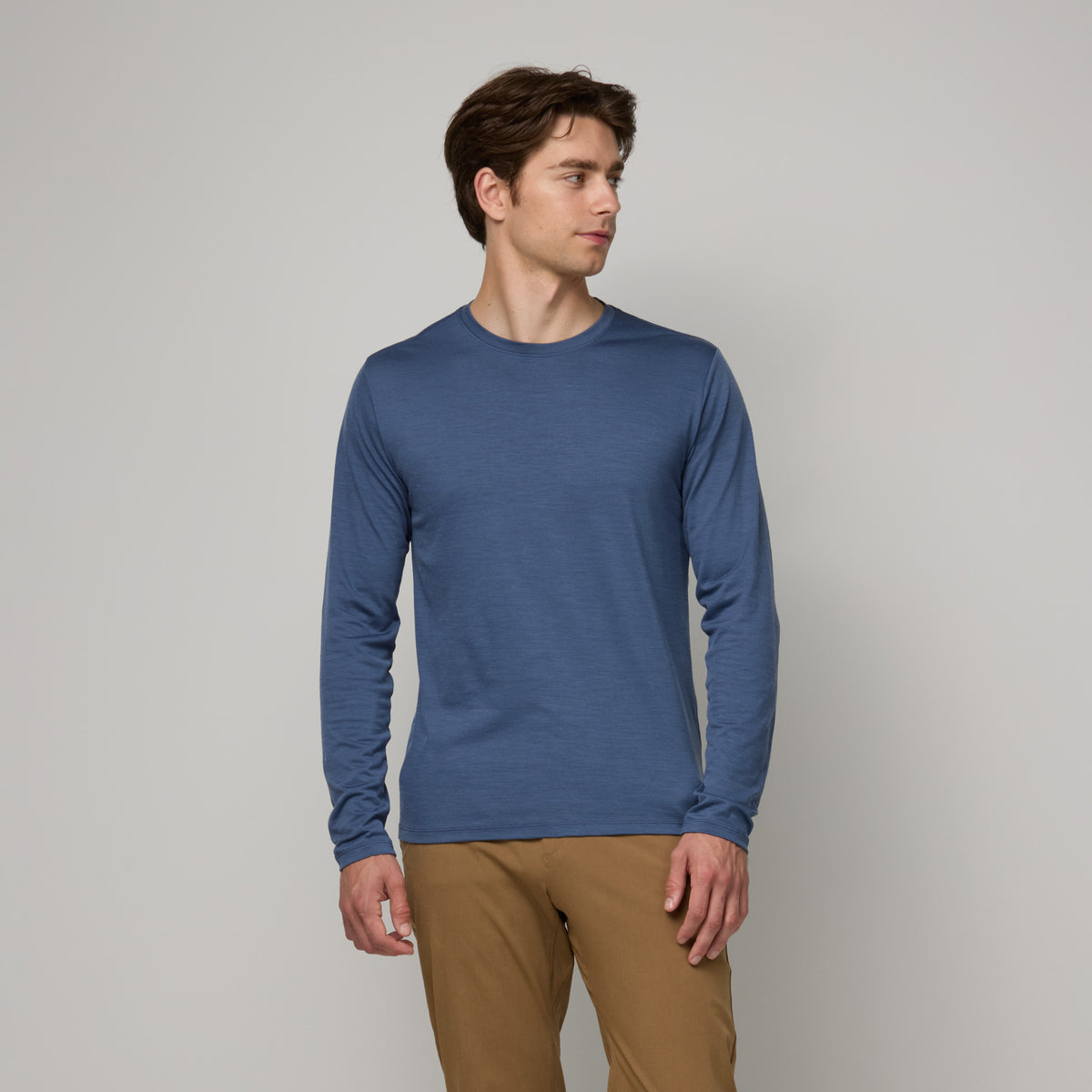 model-spec:Tristen is 6'2", and wears a size M